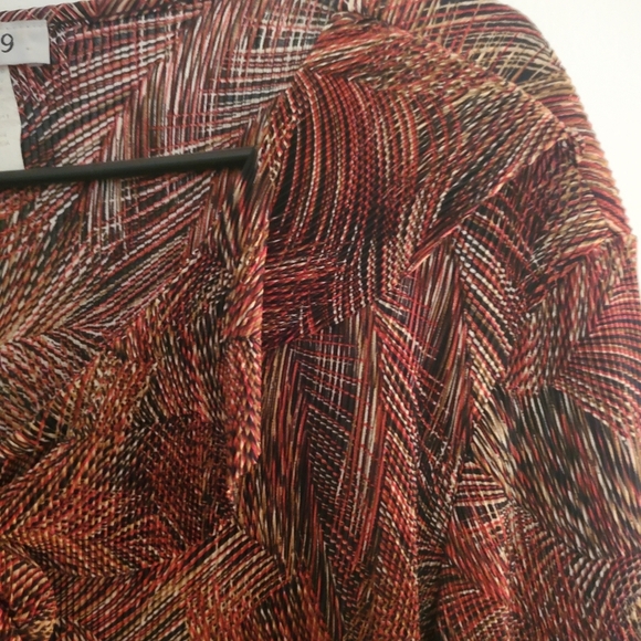 Only 9 Brand Women's Red Blouse - Picture 9 of 11